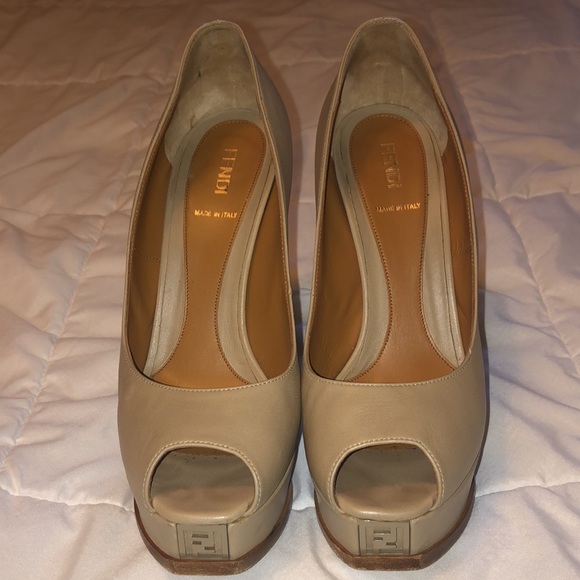 Autentic FENDI - Picture 6 of 6